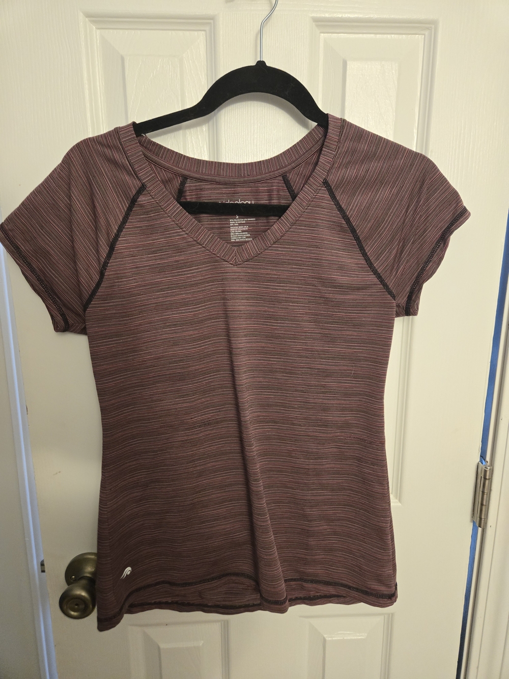 Ideology Plum Heather V-Neck Short Sleeve Tee